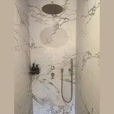 Colonne de douche encastrée or brossé