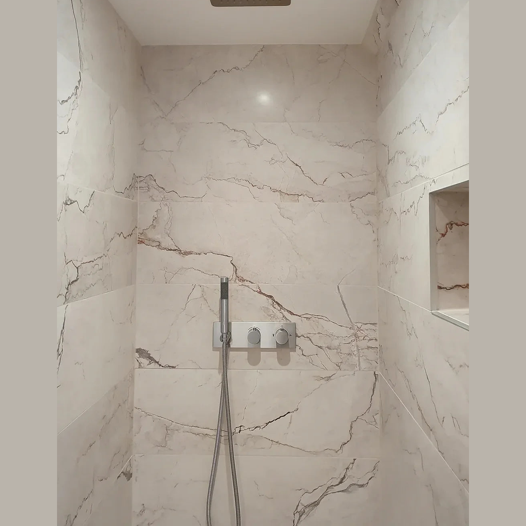 Colonne de douche encastrée chrome