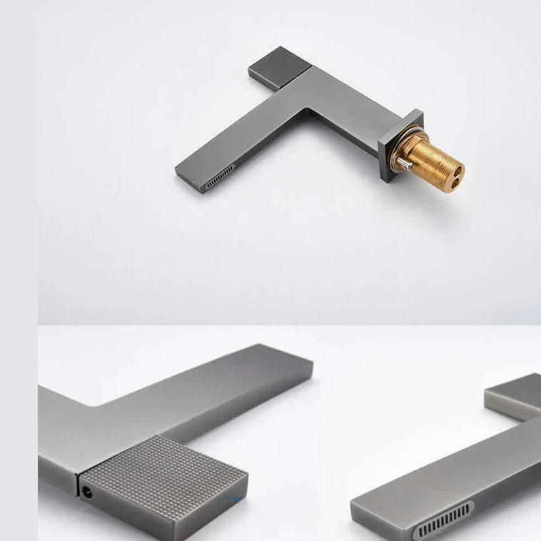 Mitigeur salle de bain gris brossé