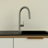 Mitigeur avec douchette gris brossé