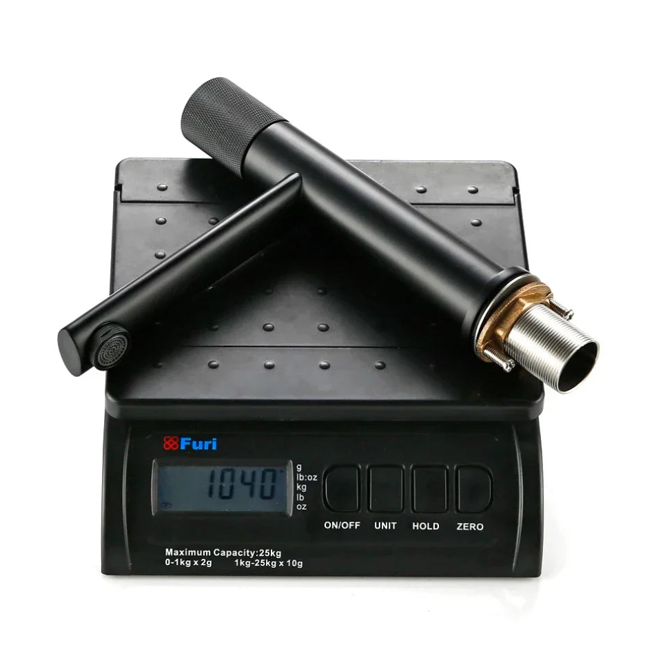 Mitigeur de salle de bain noir mat