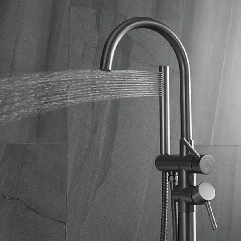 Mitigeur sur pied gris brossé