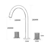 Robinet de salle de bain chromé