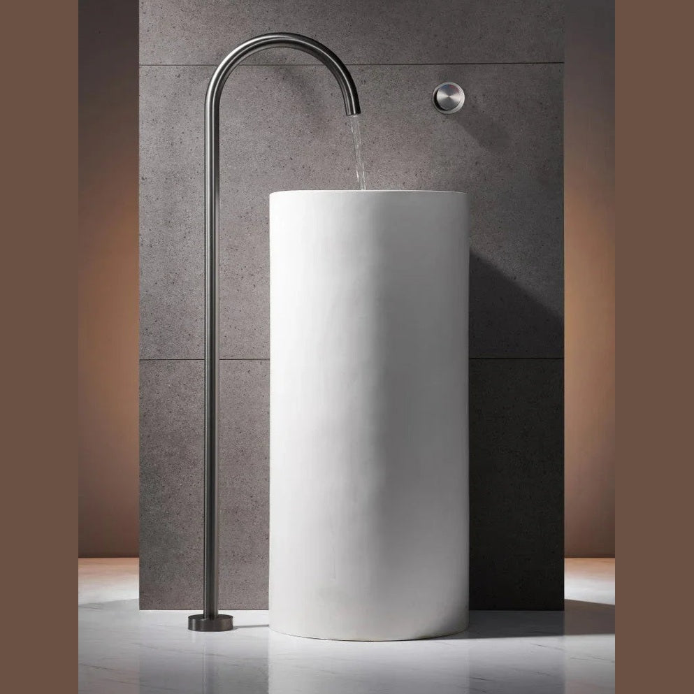 Ensemble de bain sur pieds gris brossé