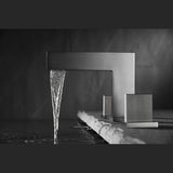 Robinet de salle de bain gris brossé