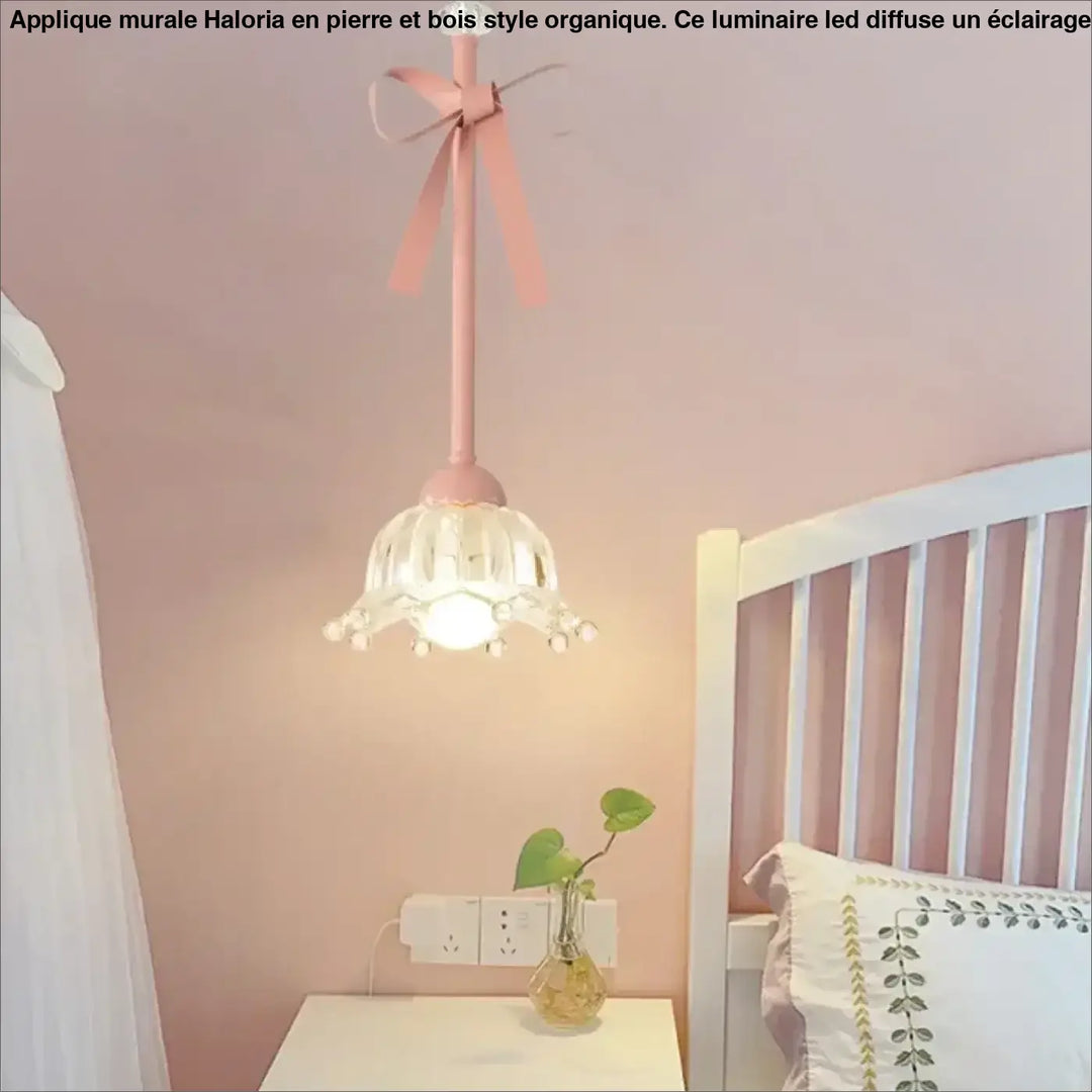 Suspension luminaire avec rubans roses et verre design