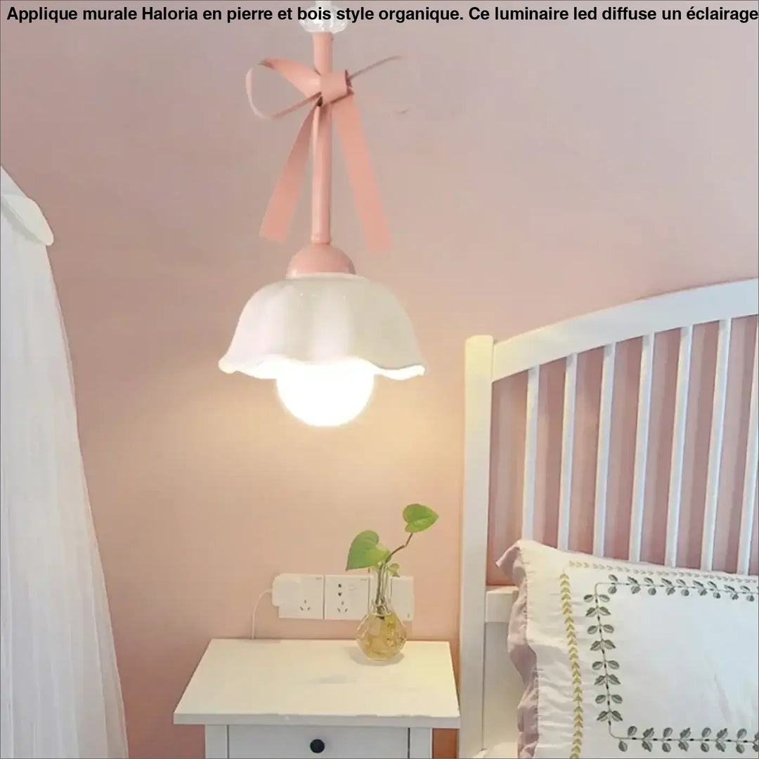 Suspension luminaire avec rubans roses et verre design