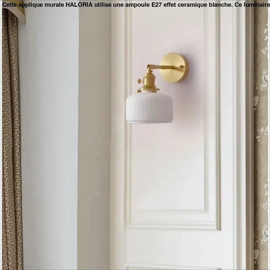Applique murale à ampoule E27 et à l'effet céramique blanche

