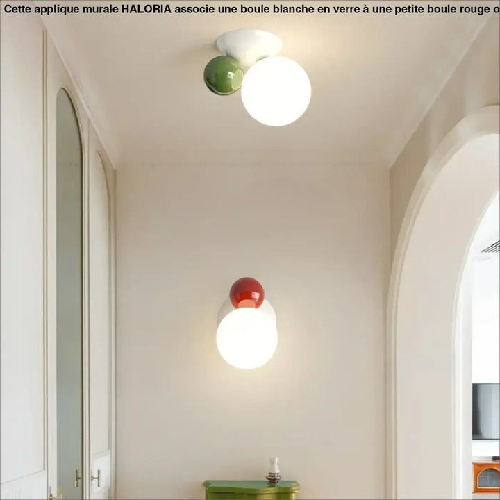 Applique Murale À Boule Blanche Avec Petite Boule