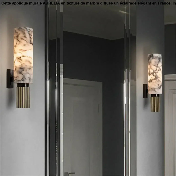 Applique murale aurelia avec abat-jour en marbre blanc et gris et base en laiton poli, idéale long d’un couloir ou autour d’un miroir