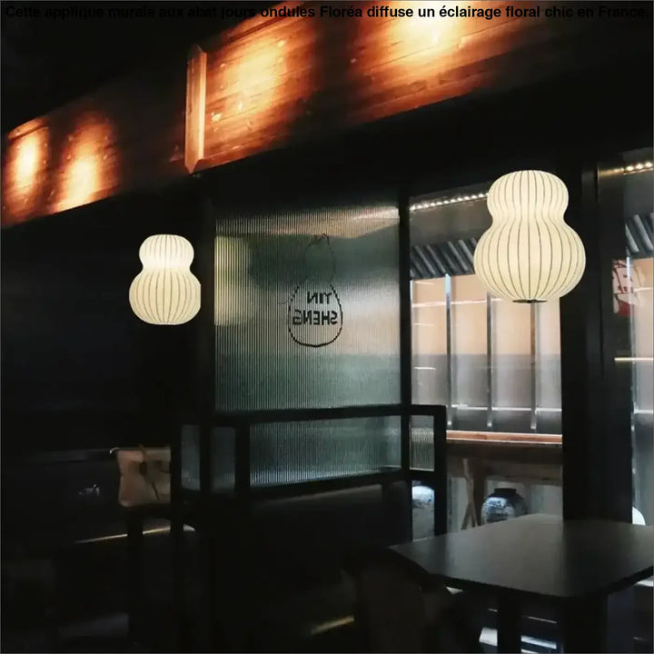 Suspension luminaire japonaise shoyo avec lanternes en papier en forme de gourde à luisance chaude et nervures verticales