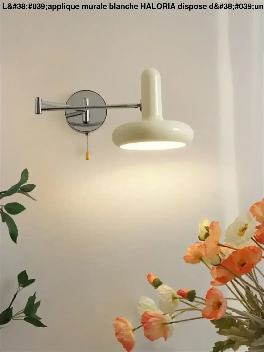 Applique Murale Blanche Avec Bras Articulé De Couleur Argent