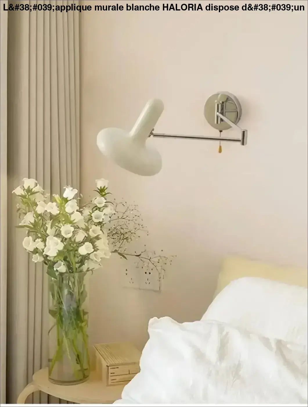 Applique Murale Blanche Avec Bras Articulé De Couleur Argent