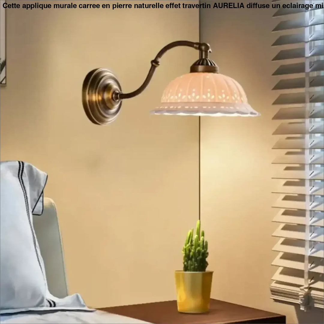 Applique murale vintage en verre crème et métal bronze