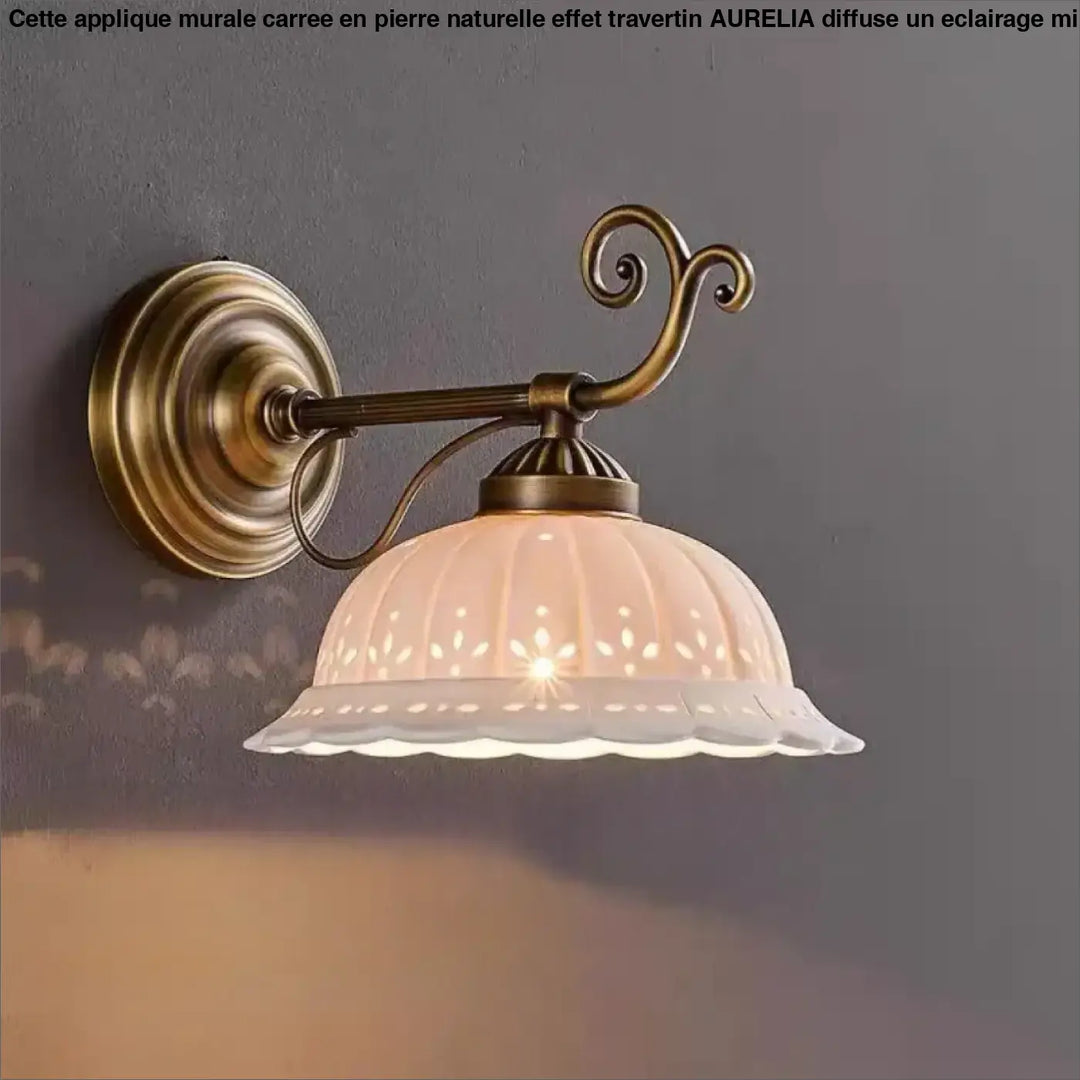 Applique murale vintage en verre crème et métal bronze