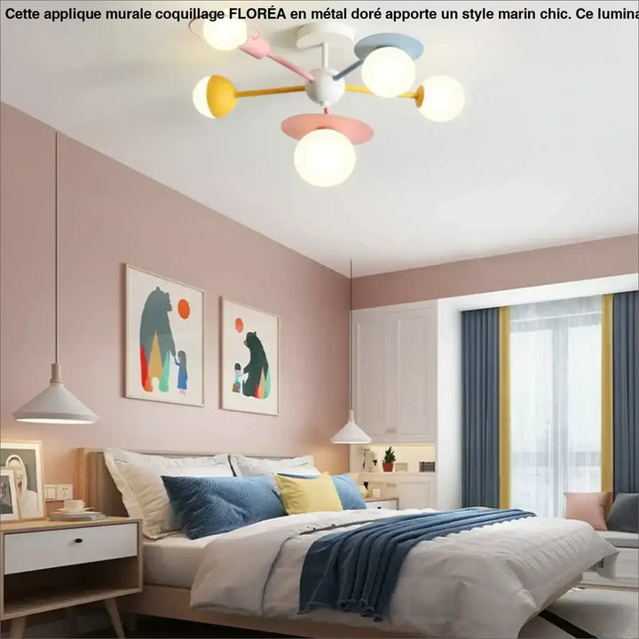 Luminaire plafonnier aux bras colorés pastel avec ampoules sphériques pour un éclairage moderne et décoratif