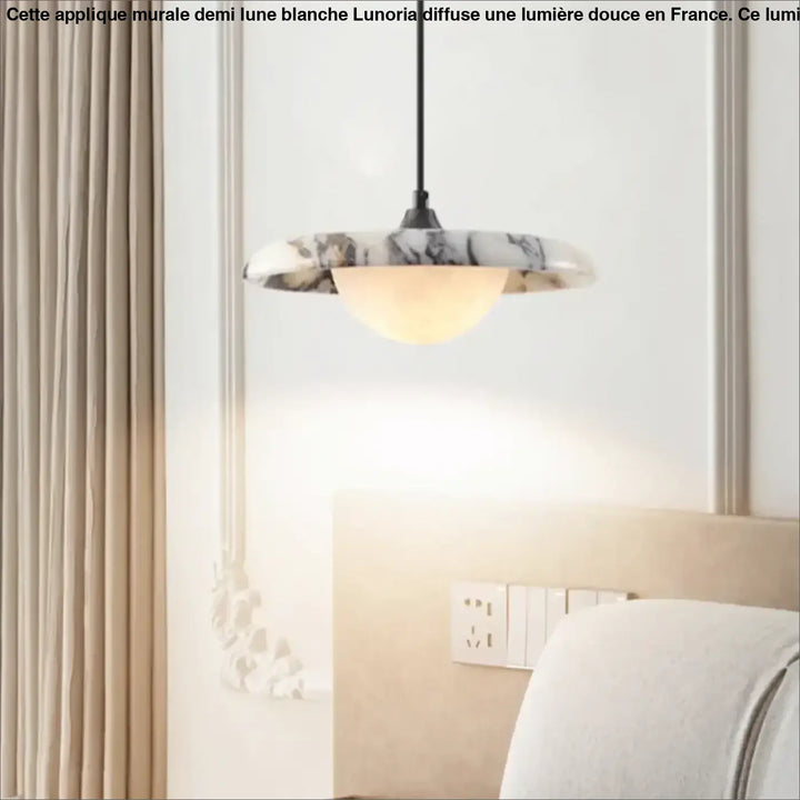 Suspension Design Avec Disque En Marbre Et Demi-Sphère

