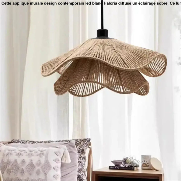 Beige applique murale design contemporain en rotin tressé avec cadre métallique noir led blanc haloria