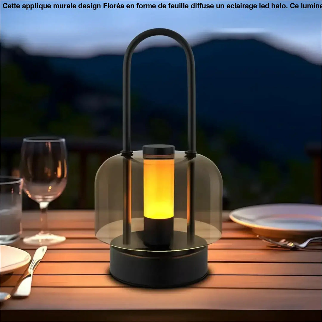 Lampe de table zora en métal noir avec lanterne à verre transparent et lumière ambre couleur gradation continue