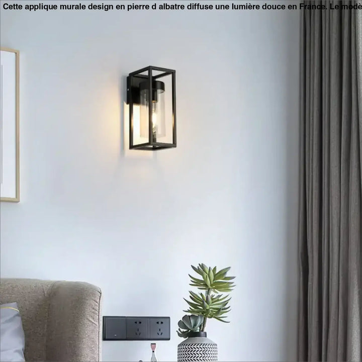 Applique murale orion noir en metal avec panneaux en verre clair et ampoule apparente style industriel chic
