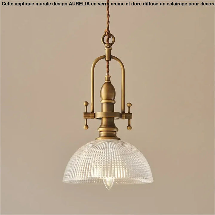 Suspension luminaire vintage en laiton doré et verre strié raffiné