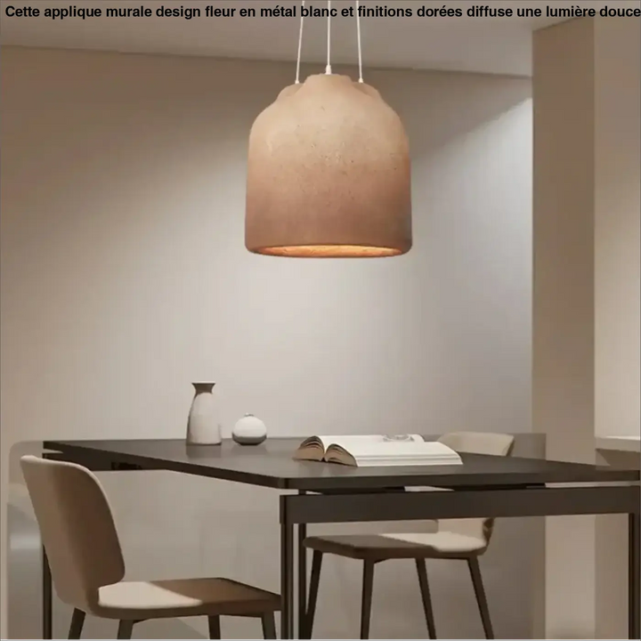 Suspension luminaire mineris en céramique beige texturée avec intérieur chaleureux pour décoration intérieure design sculptural
