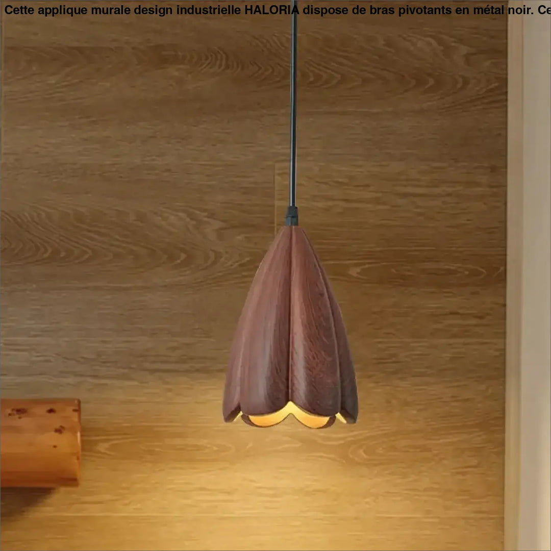 Applique murale design industrielle en bois chaud avec design en forme de pétales suspendue par un cordon noir