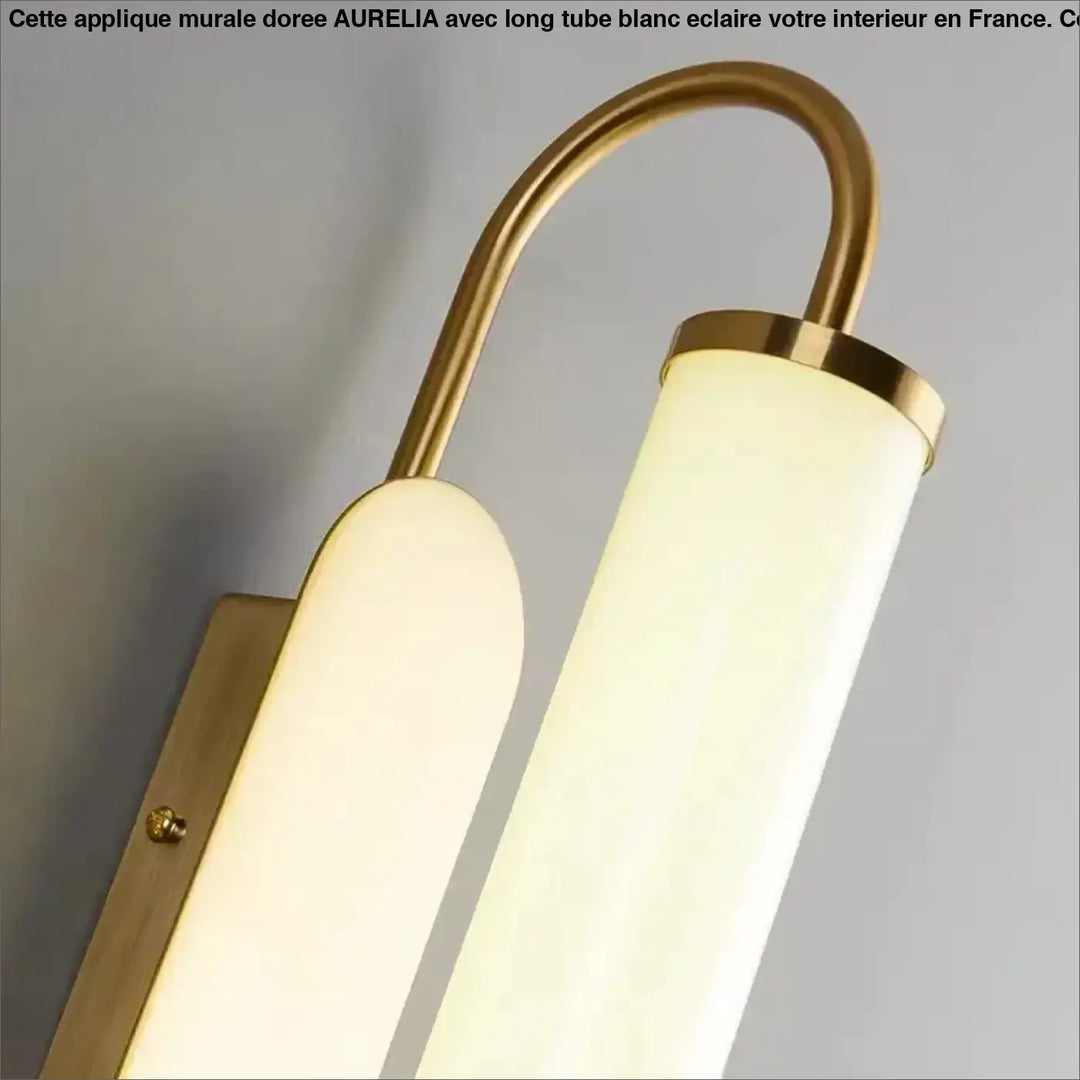 Applique Murale Dorée Avec Long Tube Blanc Pour Tête De Lit Élégante