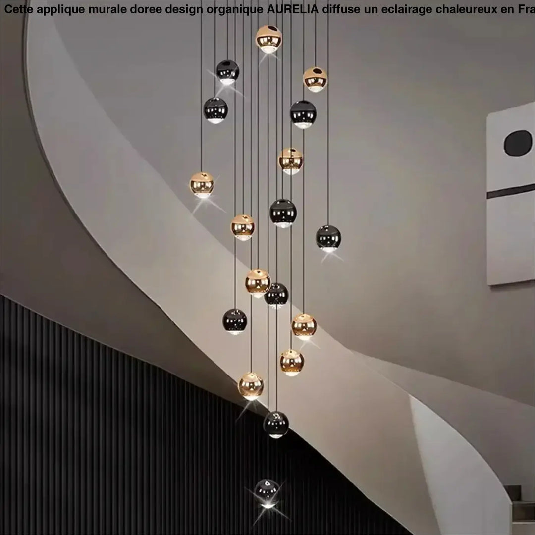 Suspension Contemporaine Cascade Boules Noires Dorées