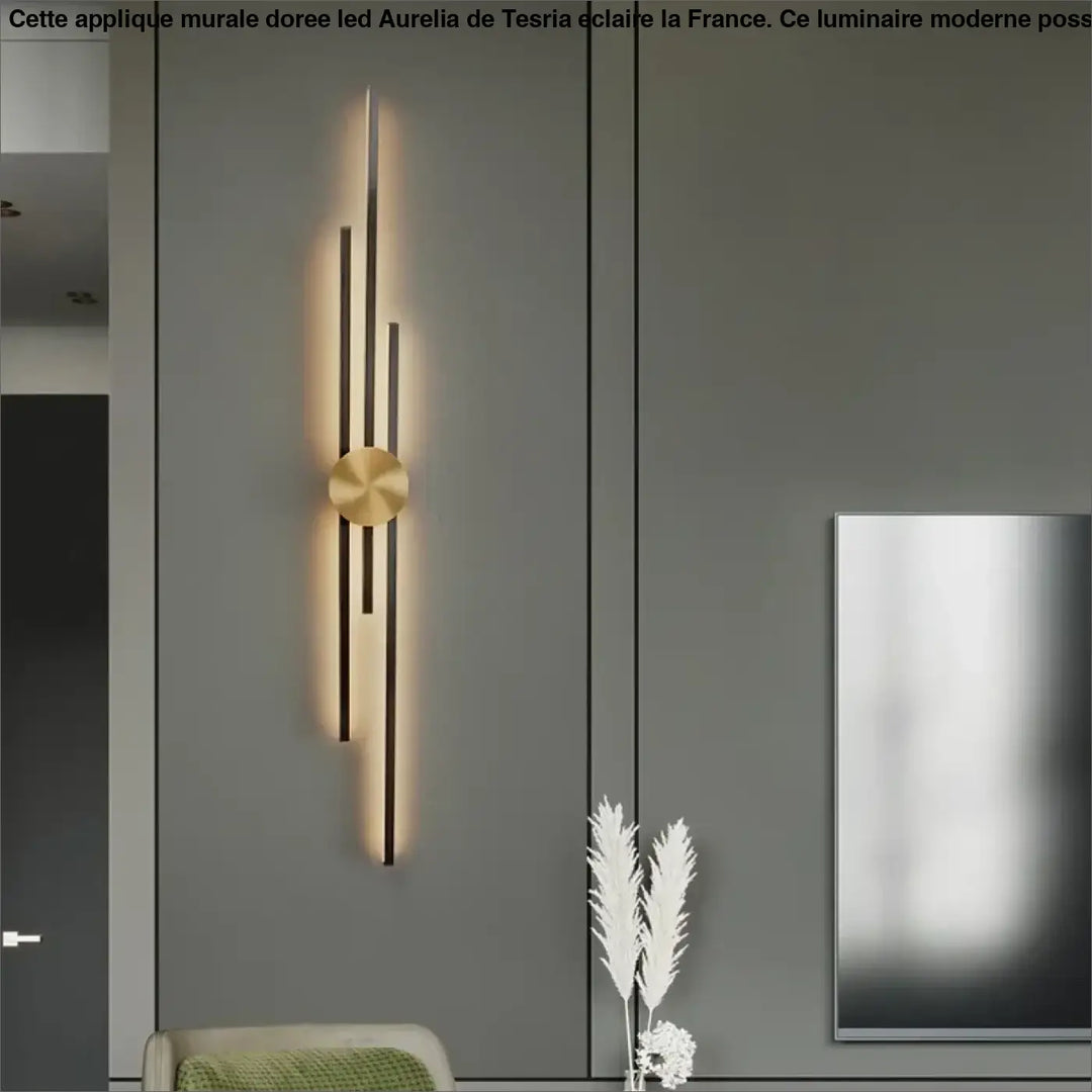 Applique Murale Dorée LED Au Style Moderne Et Épuré