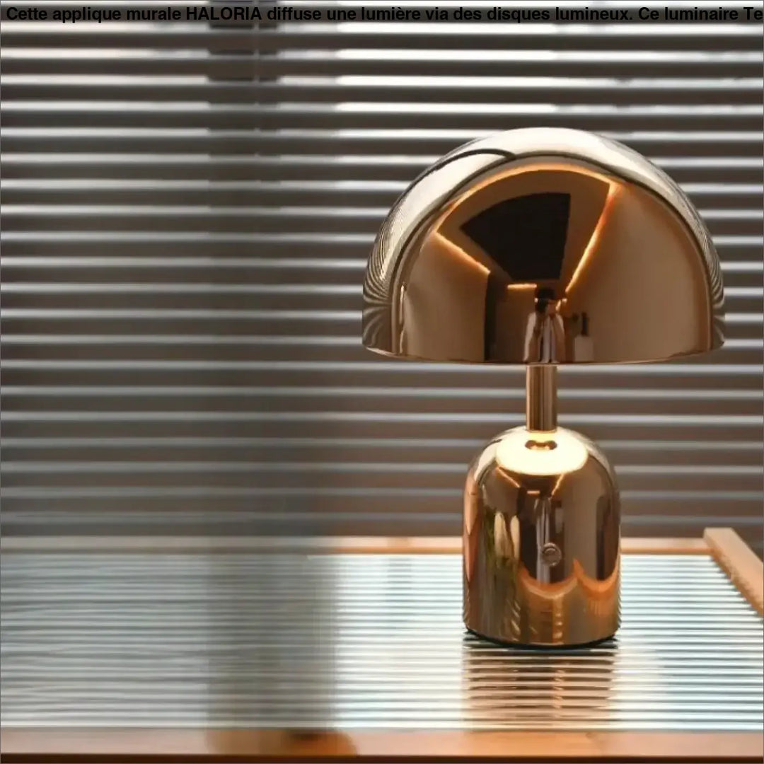 Lampe de table moderne à abat en forme de champignon doré brillant avec finition métallique et reflets miroir