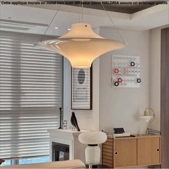 Suspension luminaire design blanc sculptural moderne et chic