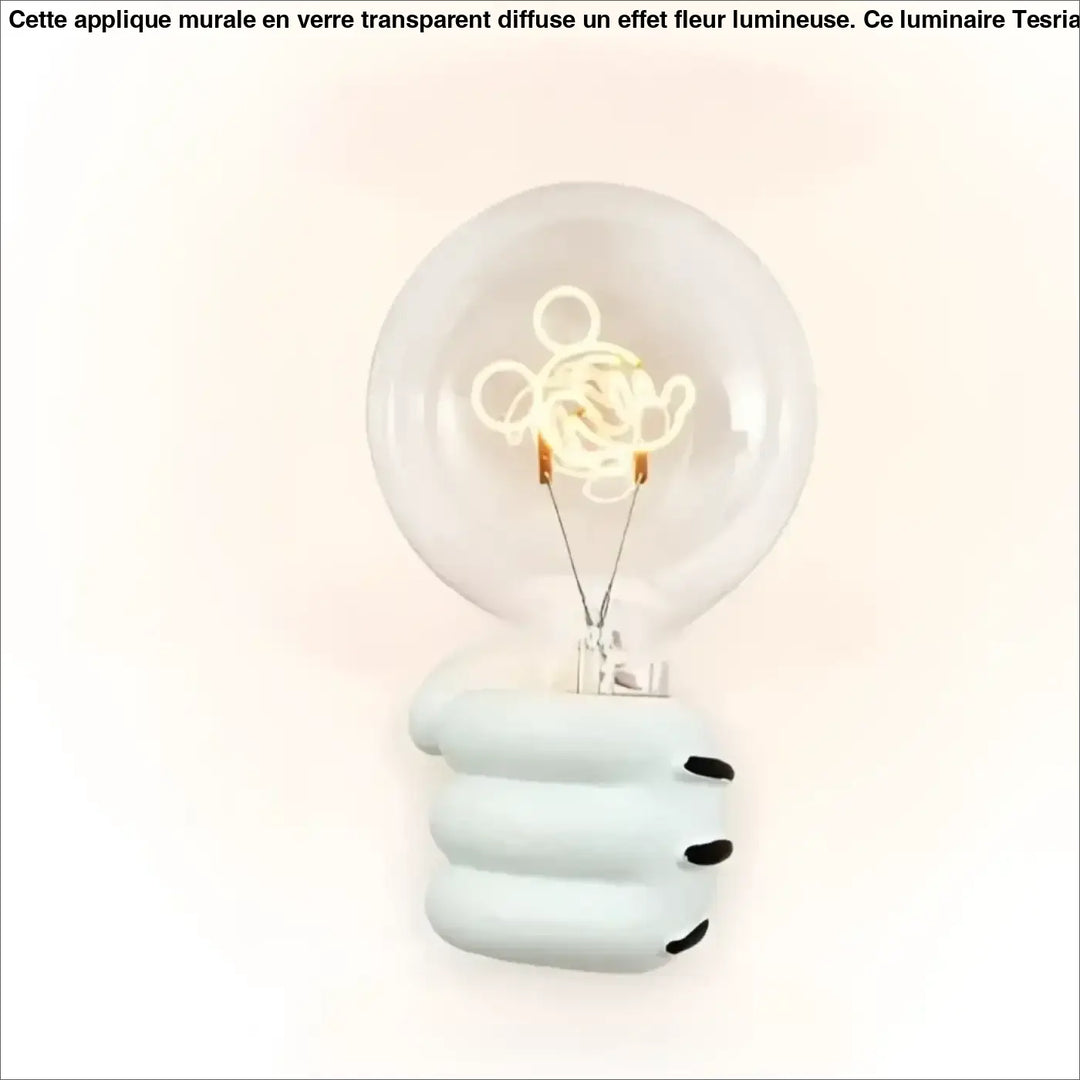 Applique murale ludique en céramique blanche en forme de main tenant une ampoule edison pour chambre d’enfant