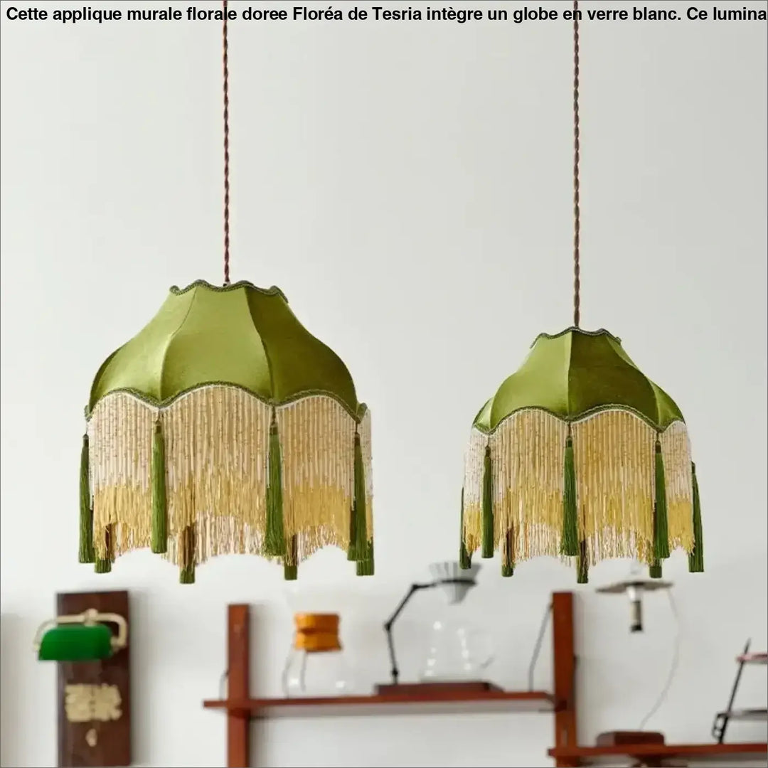 Suspension luminaire au style vintage vert avec franges dorées