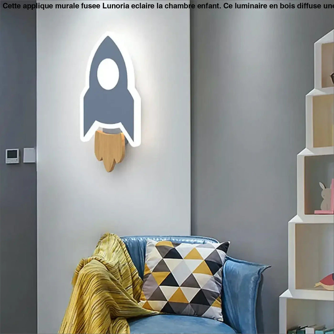 Applique murale fusee grise avec base en bois et contour lumineux blanc pour chambre enfant lunoria