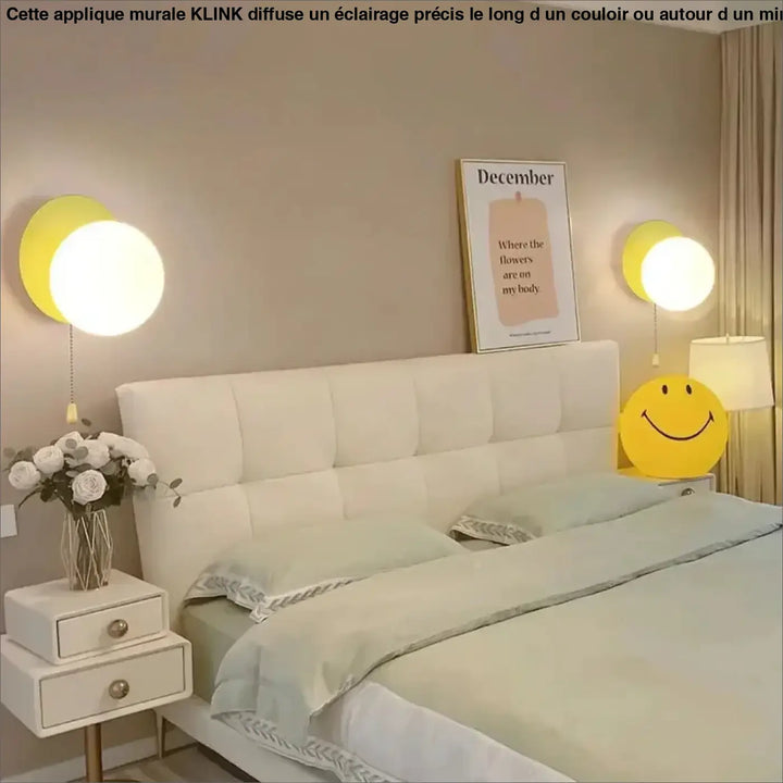 Applique murale klink avec tête de lit blanche tuftée en tissu doux et lignes épurées