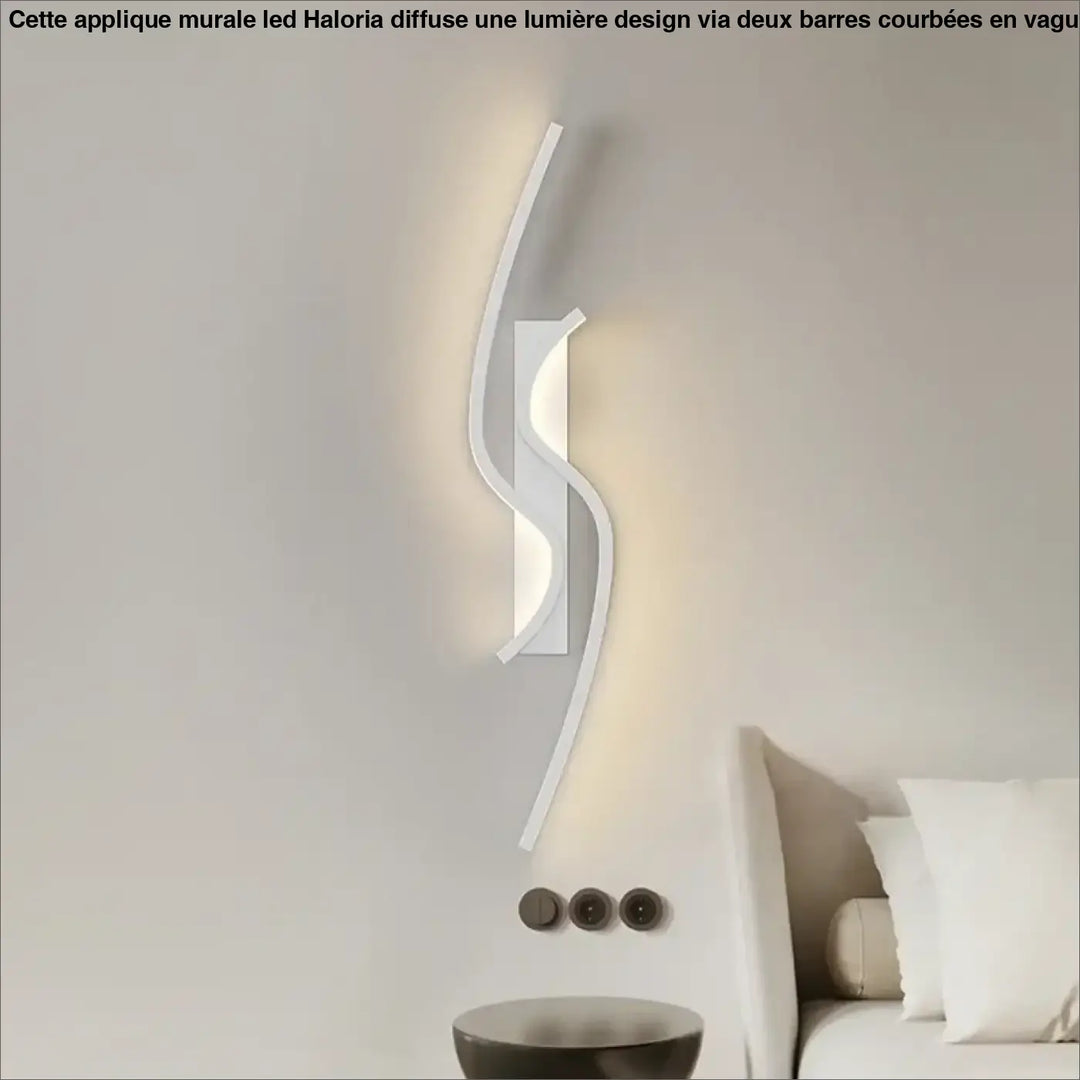 Applique murale LED avec deux barres courbées comme une vague

