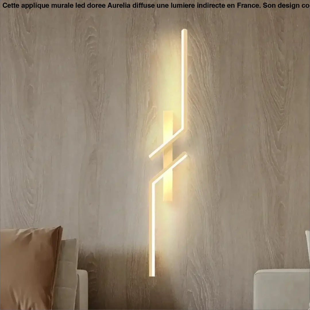 Applique Murale LED Dorée Au Design Courbé Moderne