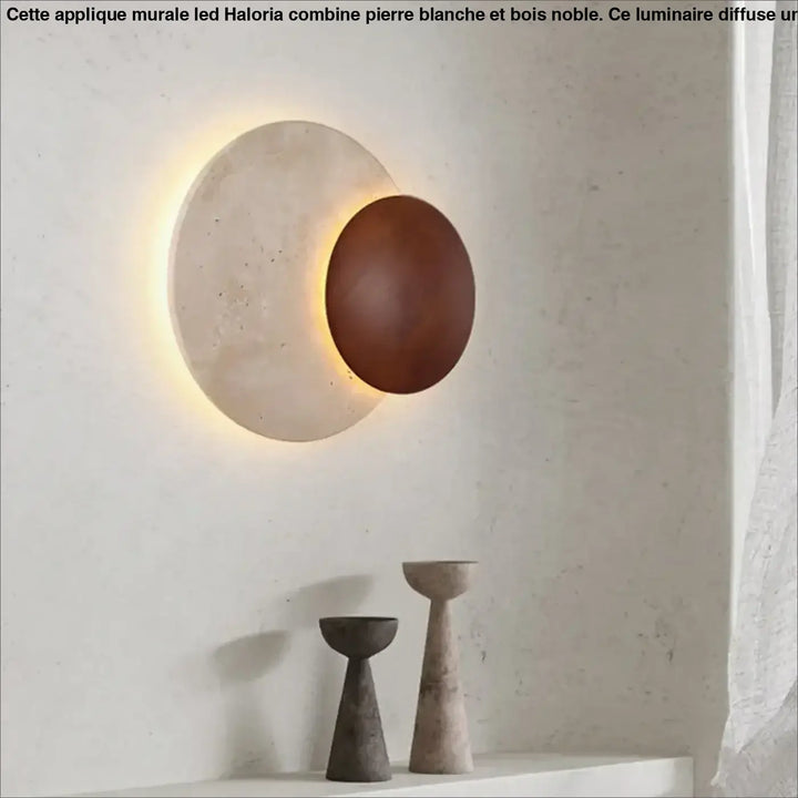 Applique murale LED en pierre blanche et bois noble

