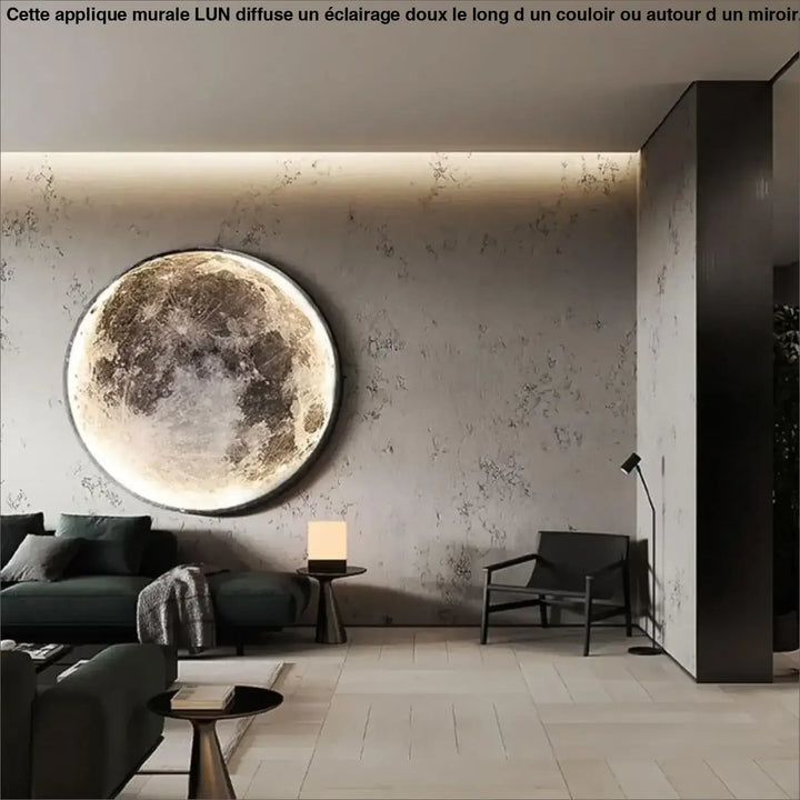 Applique murale lune circulaire illuminée avec surface détaillée en nuances de gris et beige idéale long d un couloir ou autour d un miroir