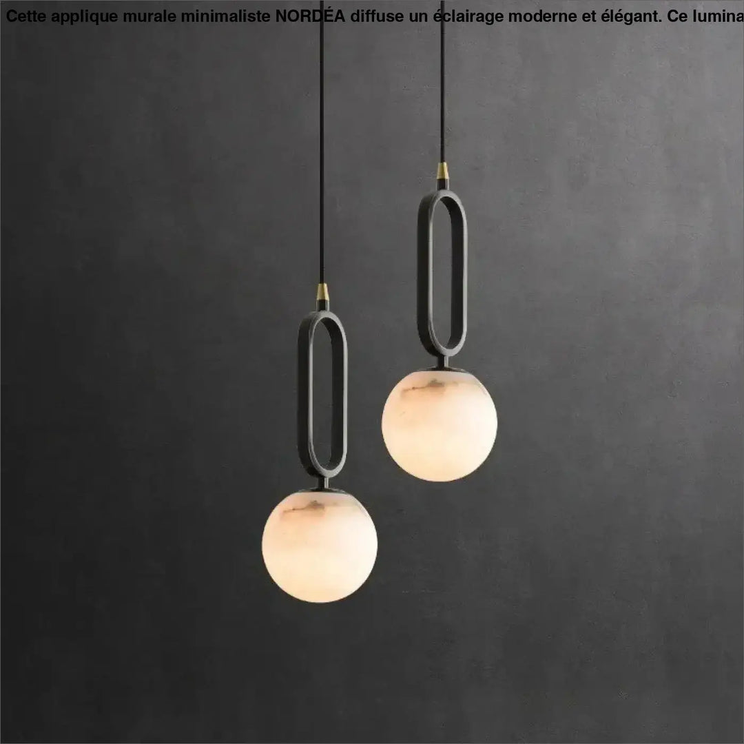 Suspension luminaire marbria avec cadres métalliques noirs et globes en verre translucide chaud pour luminaire moderne
