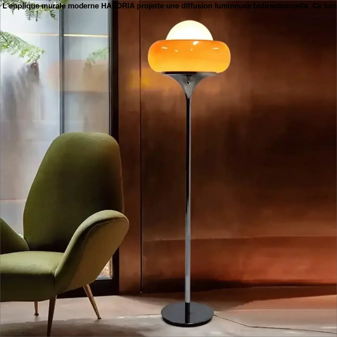 Lampadaire moderne virelia avec tige en chrome, base noire et abat-jour en verre orange design rétro en forme de fleur