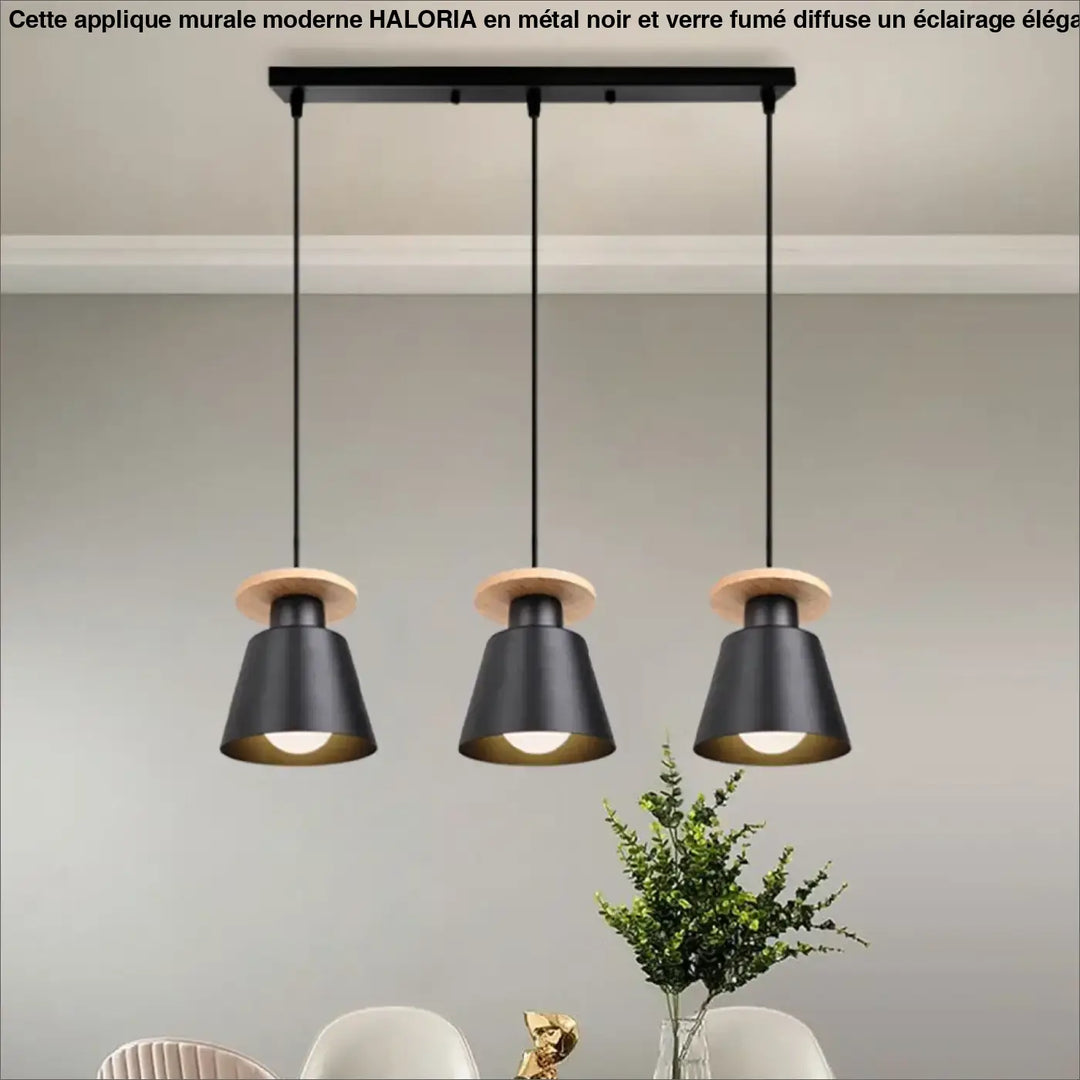 Applique murale moderne en metal noir avec pendentifs en verre fumé et accents en bois suspendus au plafond