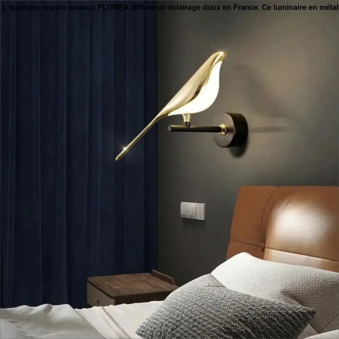 Applique murale oiseaux gold-toned en métal avec finition lisse et design moderne pour décoration murale élégante