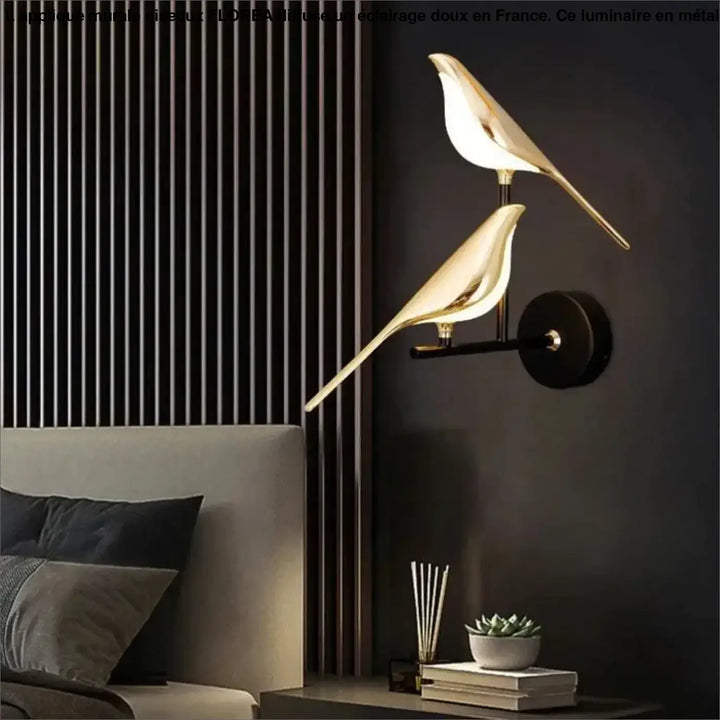 Applique murale oiseaux floréa en métal doré avec design minimaliste élégant en forme d’oiseau pour décoration murale