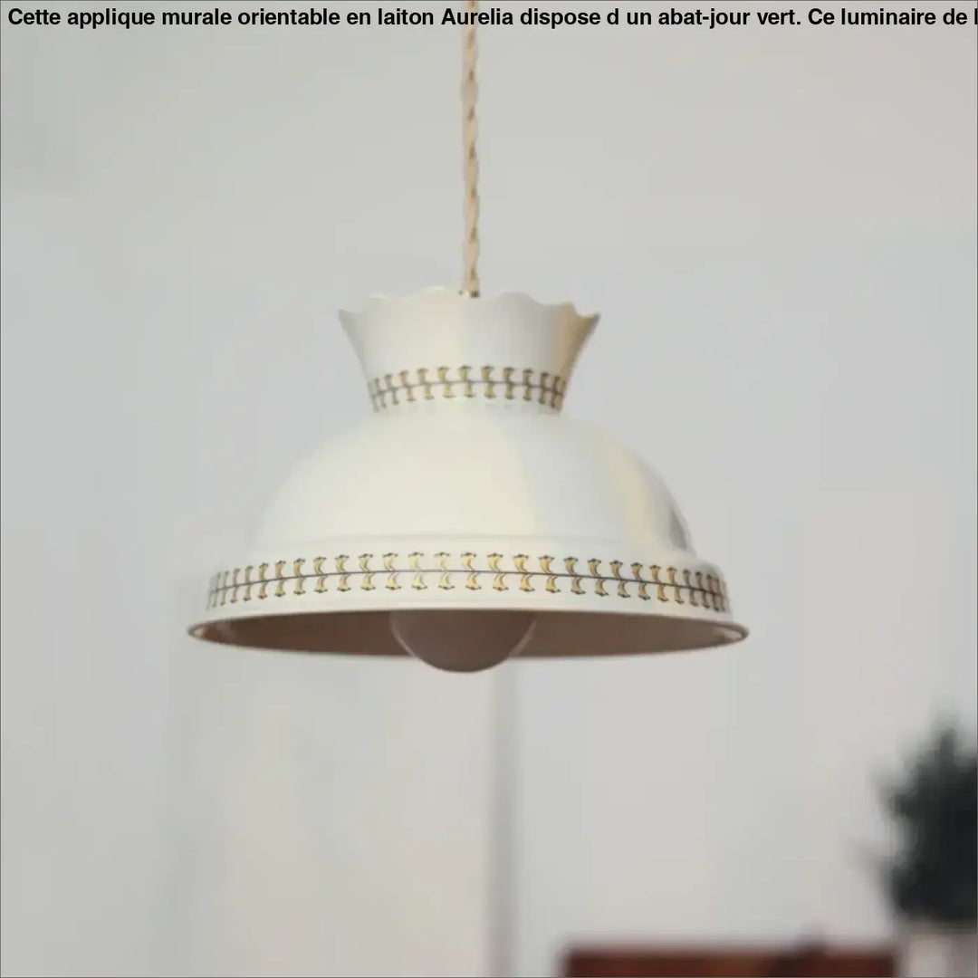 Suspension luminaire blanche en céramique au style ancien