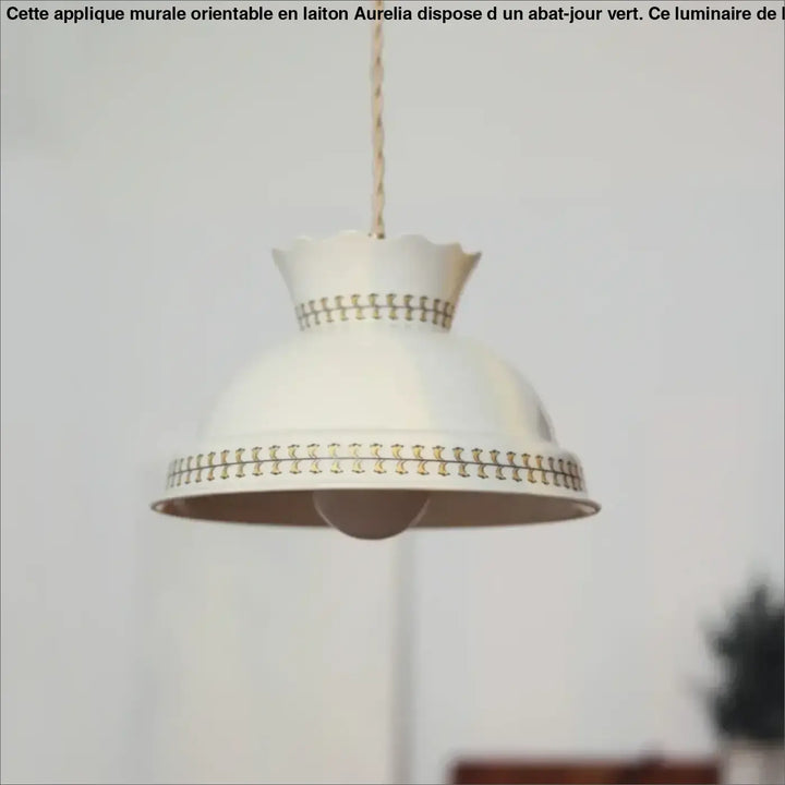 Suspension luminaire blanche en céramique au style ancien