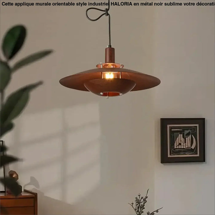 Applique murale orientable en métal style industriel avec abat-jour en cuivre et chaîne noire élégante haloria