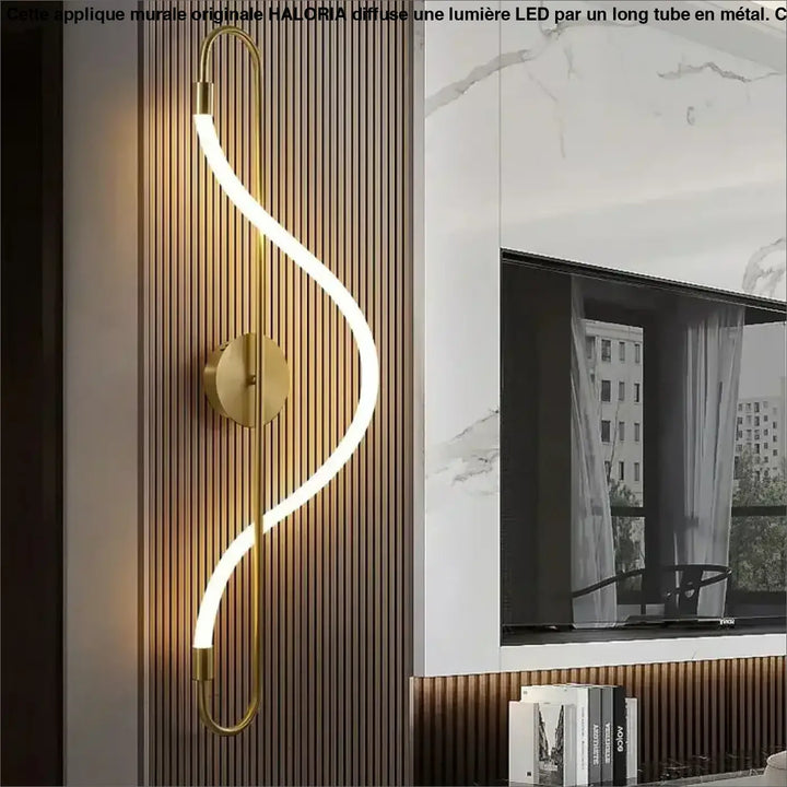 Applique Murale Originale Avec Long Tube En LED Design Épuré