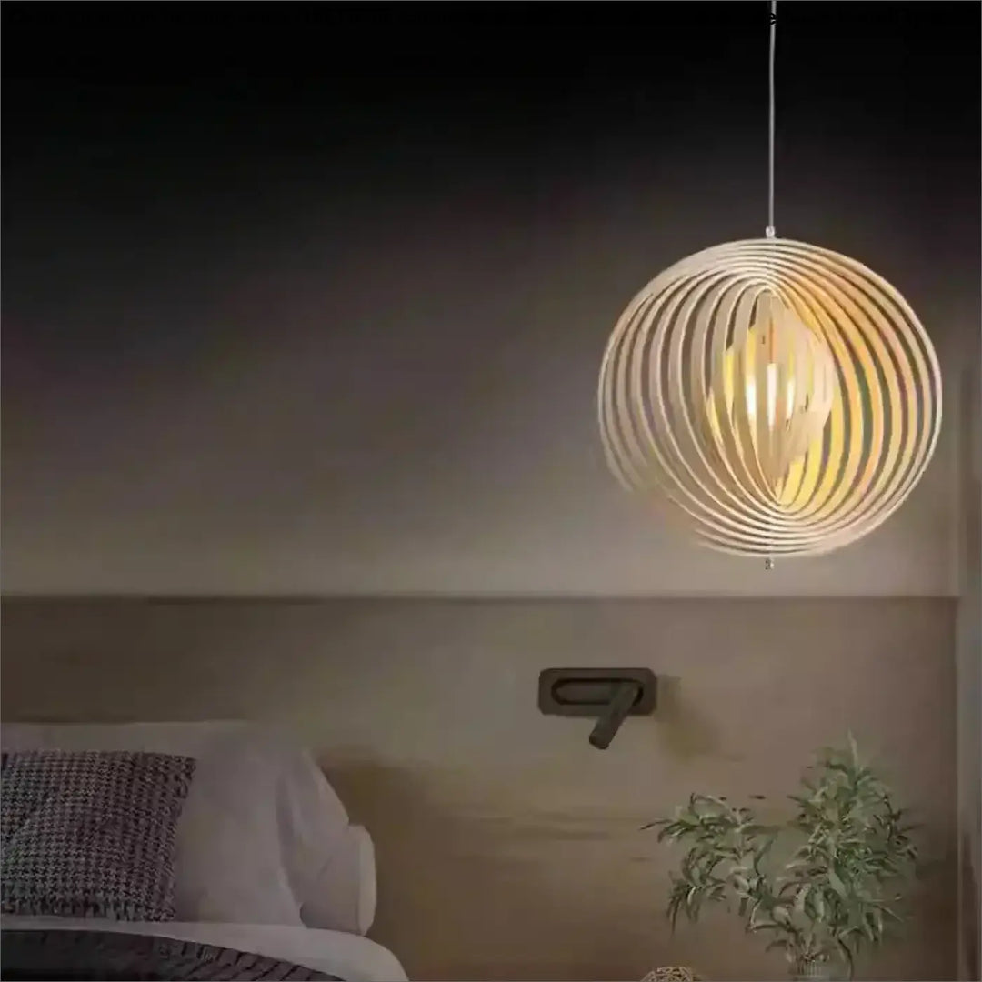 Suspension en bois design spirale pour salon ou salle à manger